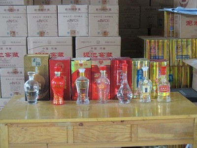 叔度白酒老泥池精品 河南白酒 白酒總經(jīng)銷 白酒廠家 白酒批發(fā) 叔度酒業(yè)圖片_高清圖_細(xì)節(jié)圖